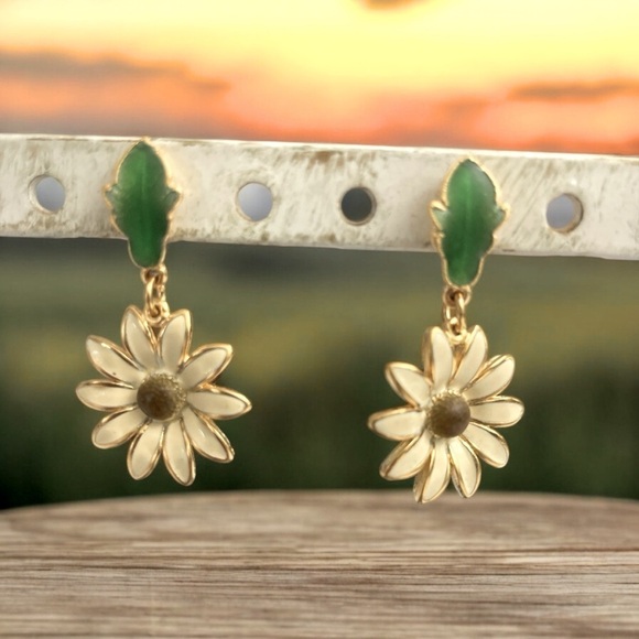 Daisy Flowers Drop Earrings for Women Temperament Simple Long Tassel Earrings - Picture 1 of 8